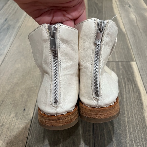 Officine Creative white graphite leather ankle boots - Picture 7 of 11